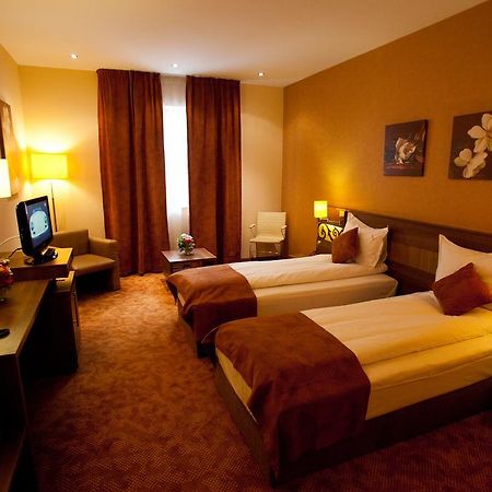 Top Rooms Aparthotel Bucarest Extérieur photo
