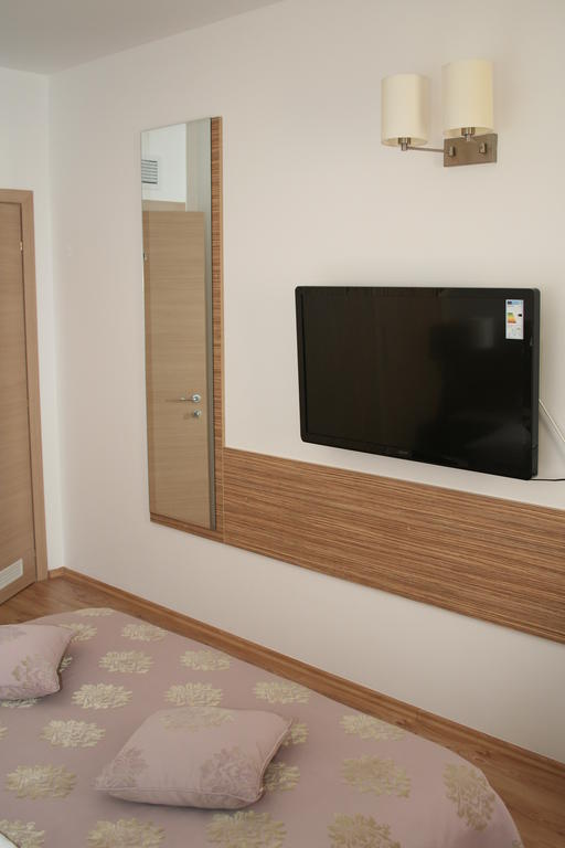 Top Rooms Aparthotel Bucarest Chambre photo